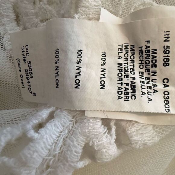 Karen Kane Sheer White Embroidered Shark Bite Hem Top Sz XL - Picture 10 of 15